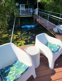 Barefoot Bungalow 23 Lake Bennett -private pontoon - Image 5