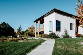 Modern Apt w/ Private Entry & Patio - Mtn Views - Image 4