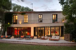 Great luxury at the foot of the Chateau - Image 3