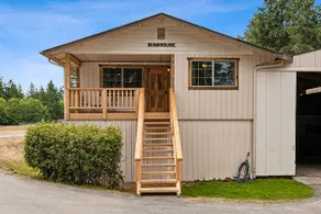 Modern 20 Acre Horse Farm Retreat | Near Seattle - Image 3