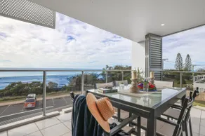 Entire-Floor Apt Ocean Front Views - Image 3
