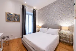 Piazza Venezia Junior Suite - Image 4