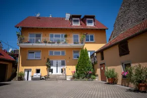 Beautiful spacious apartment - Image 2