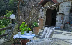Angela's River Paradise Cottages - Image 4