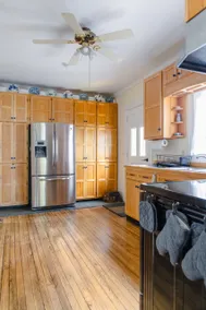 Yellow Door Inn - Image 4