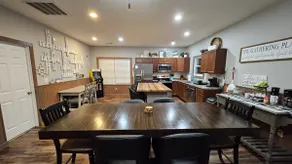 Cozy Cabin w/Hot Tub in Lake Cumberland Resort, KY - Image 4