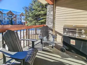 Nature's Retreat | Sable Ridge · Hot Tub & Pool - Image 2