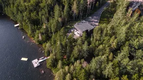 Luxury waterfront chalet with fireplace, dock, quiet lake & hot tub - Image 2