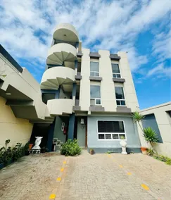 A nice apartment with an ocean view - Image 3
