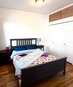 1BR apt, 2nd floor, parking, central AC - Image 2