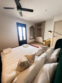 Renovated original cinema townhouse | El Cine - Image 5