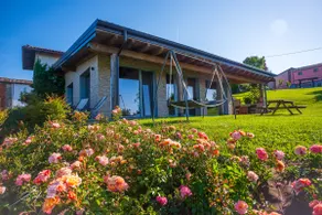 Vacation home with pool, play area - Image 2