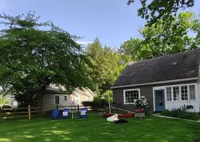 Lake Life Cottage - Image 2