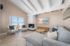 4th St-2 Bedroom 2nd Floor Oceanfront Apt w/ VIEW! - Image 3