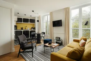 My Maison Louvre - 1-BR Deluxe Apartment with view - Image 5