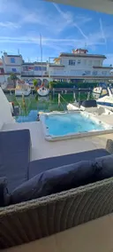 Beach 500 m away, private mooring, hot tub - Image 3