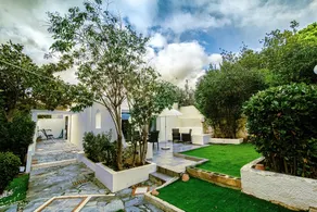 LIVAS Athens Voula garden bungalow - Image 2