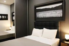 ARIS Premium- One bedroom apartment with a patio - Image 4