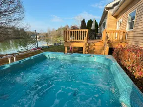 Beautiful Lakeview Retreat, Athens & Hocking Hills - Image 3
