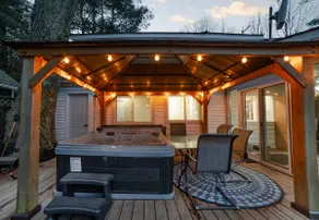 Muskoka Waterfront Cottage - HOT TUB & SAUNA - Image 5