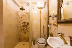 Hidden Gem Antique Apartment with City Views - Image 4