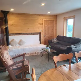 Beautiful eco-friendly home of Tamaë and Raphaël! - Image 3