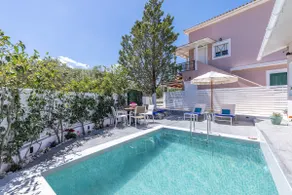 Soso's Garden Villa with Private Pool - Image 5