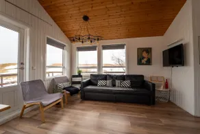 Icelandic Wooden House #3 with Volcano Views - Image 5