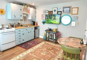 Downtown, Super Private & Cozy Loft Style Apt. - Image 2
