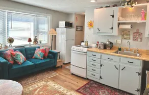 Downtown, Super Private & Cozy Loft Style Apt. - Image 5