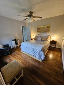 Cozy Cottage Close to Historic Downtown Newnan - Image 5