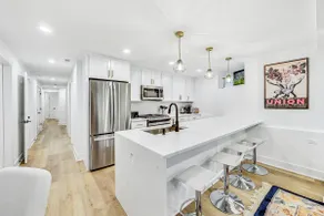 Luxury Lincoln Park Greystone 4BR Gourmet Kitchen - Image 3