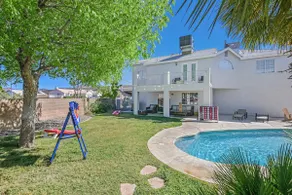 5BR/3BA NEW Game Room, Pool + Arcade + Fire Pit! - Image 5