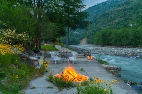 3BR|View|StayVista| Moets Waterfront Estate@Kullu - Image 4