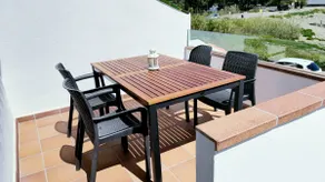 Beautiful waterfront duplex - Image 5
