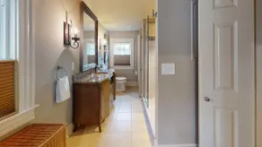 Top 5 Stars, comfortable convenient, safe & clean! - Image 3