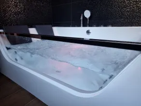 Bayeuzen - Garden - Private Spa Lounge - Image 4