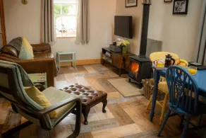 Cosy Cottage ideal for Explorers & City Escapers - Image 3