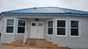Stylish 2 bedroom home Steps from private beach - Image 2