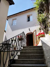 La Vecchia - a beautiful Tuscan village house - Image 4