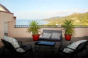Sea View Penthouse with Terrace & Heated Spa - Image 3