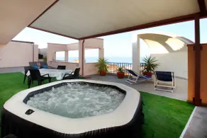 Sea View Penthouse with Terrace & Heated Spa - Image 5