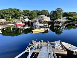 Waterfront Cabin on Maine Lobster Harbor - Image 4
