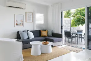 1 Bedroom Coastal Granny Flat - Image 3