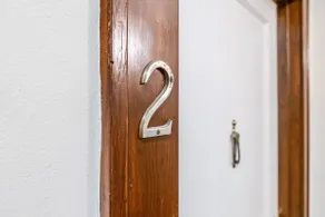 Downtown Historic beautifully renovated 2 bdrm apt - Image 4
