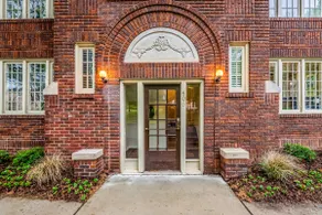 Downtown Historic beautifully renovated 2 bdrm apt - Image 2
