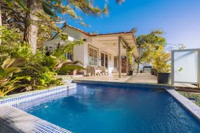 Mountain cabin with private pool in Panama - Image 5