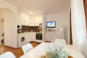 Ground-Floor Apartment in Son Bou with pool - Image 3