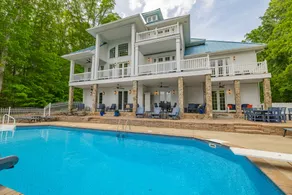 Private pool on the lake with 2 level boathouse - Image 3