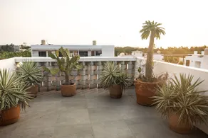 Ecological Green-Powered house & inside pool - Image 3